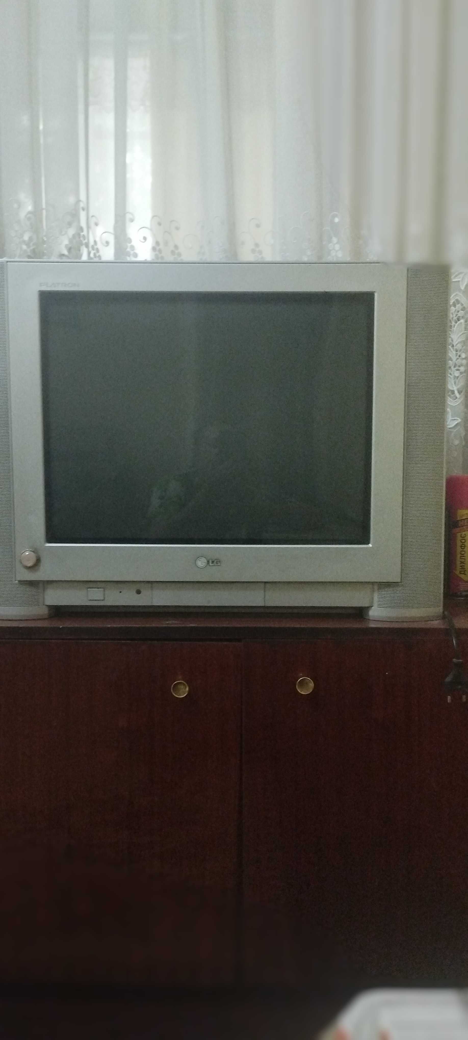 Продам телевизор LG