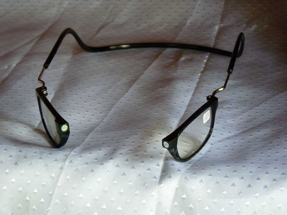 Очила с магнитно закопчаване