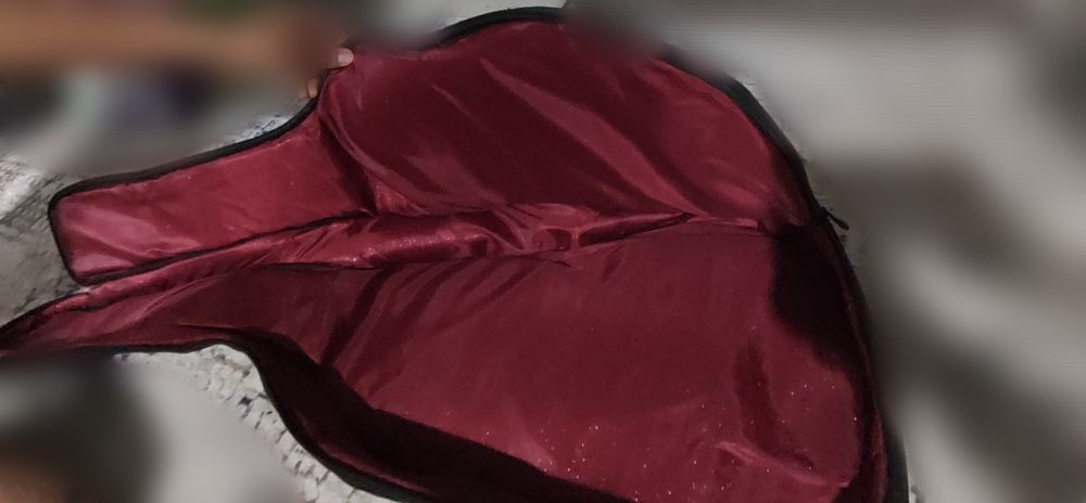 Terris  klassik gitara   barcha jihozlari bilan