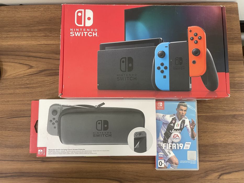 Продам нинтендо свитч + акссесуары