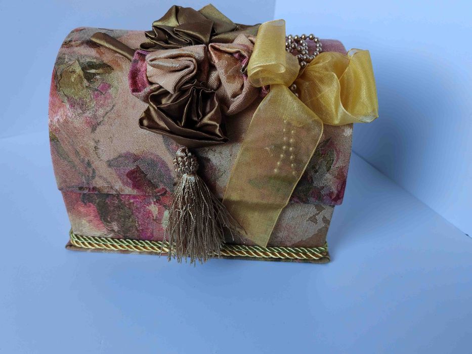 Шкатулка подарочная