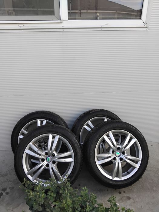 Jante 17 Cauciucuri 225 50 17   folosite 2 luni