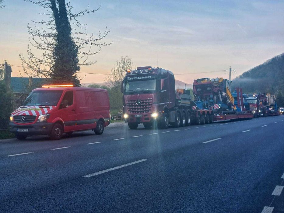 Insotire agabaritica / Pilot gabarit depasit / Escorta agabaritica