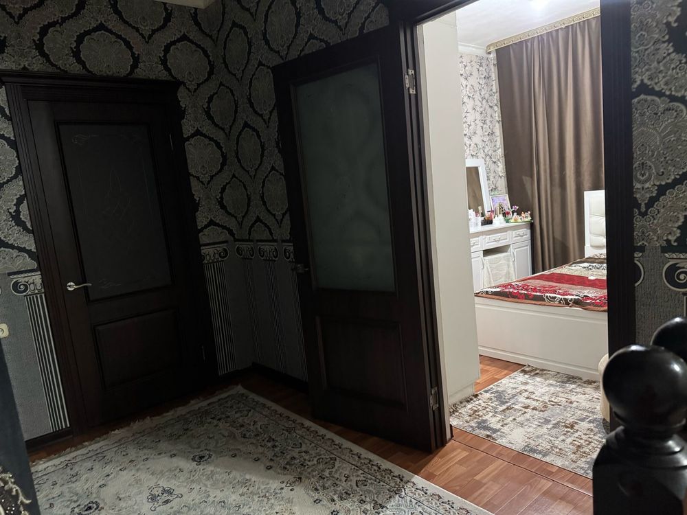 Продам дом коттедж в центре города