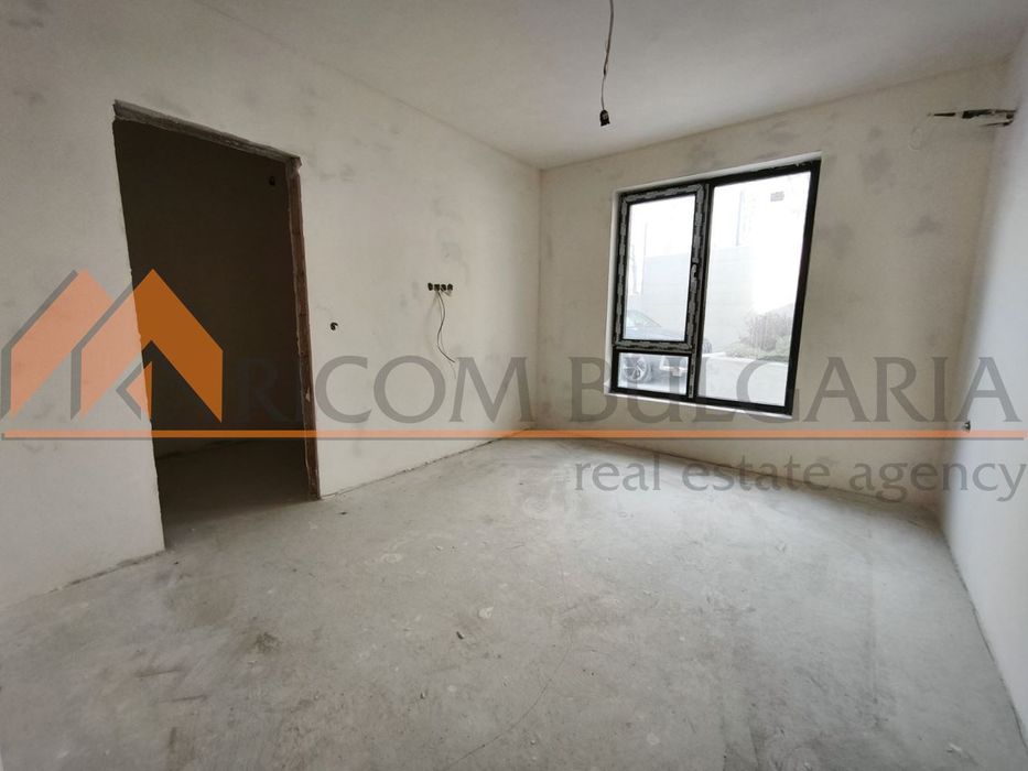 Продава се Четиристаен апартамент в Варна, м-т Траката - 210 кв.м за 1710 €/кв.м - Снимка #6
