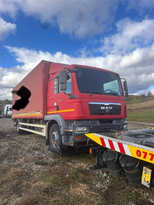 Vand sau dezmembrez MAN