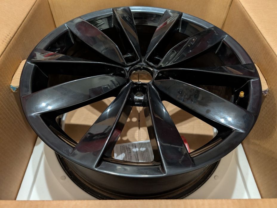 Vând jante Volkswagen Lugano Black 19" 8J ET41 5x112