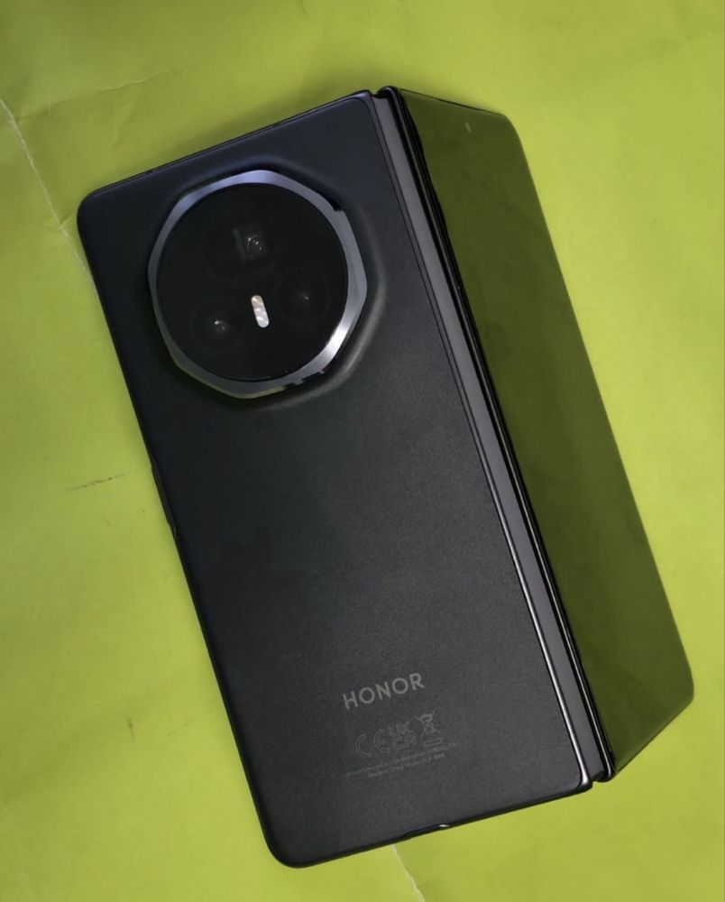 ^^^КАТО НОВ 512GB HONOR MAGIC V3 Гаранция до 2027 г. Black