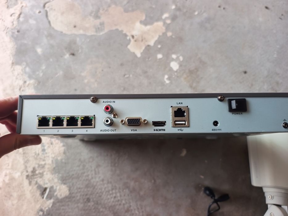 NVR HikVision  DS-7604NXK4 canale, 12 MP, 40 Mbps,