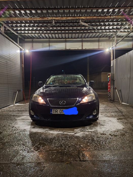 Vand/schimb Lexus is220d