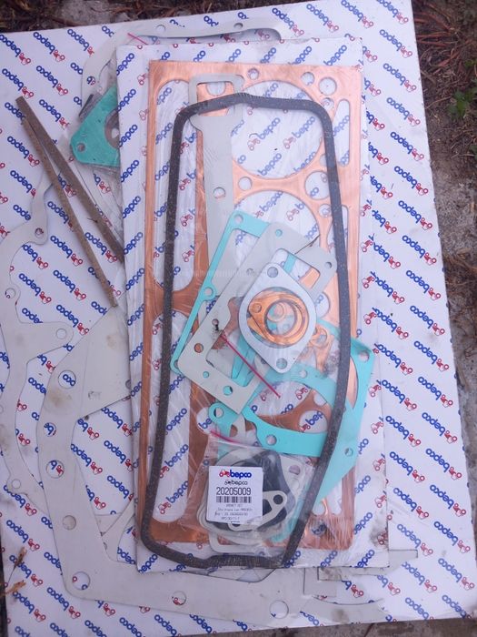 Tractor cu incarcator frontal