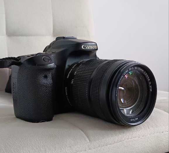 Продам фотоаппарат Canon 70d