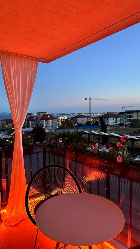Продава се Двустаен апартамент в Свети Влас - 70 кв.м за 1215 €/кв.м - Снимка #16