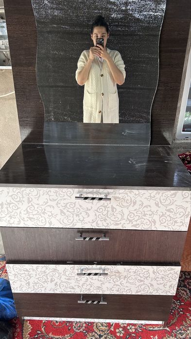 Комод   Бу за     10000, торг есть