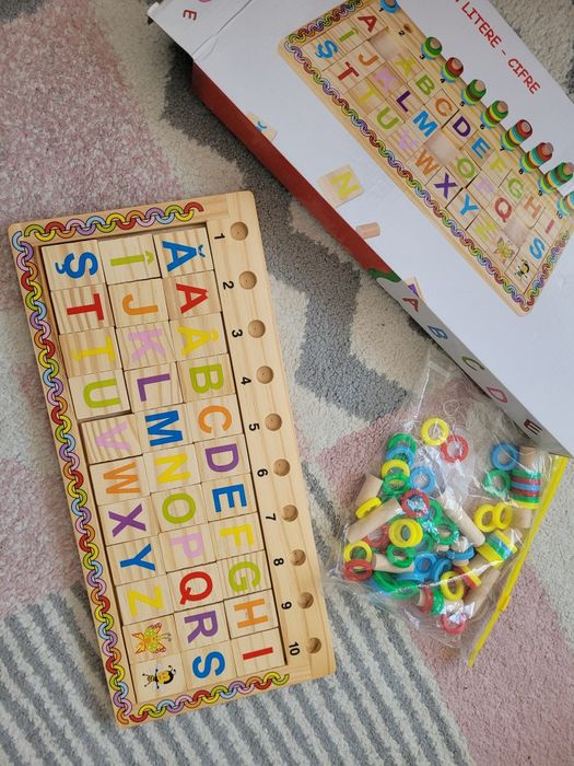 Puzzle din lemn cu ABC