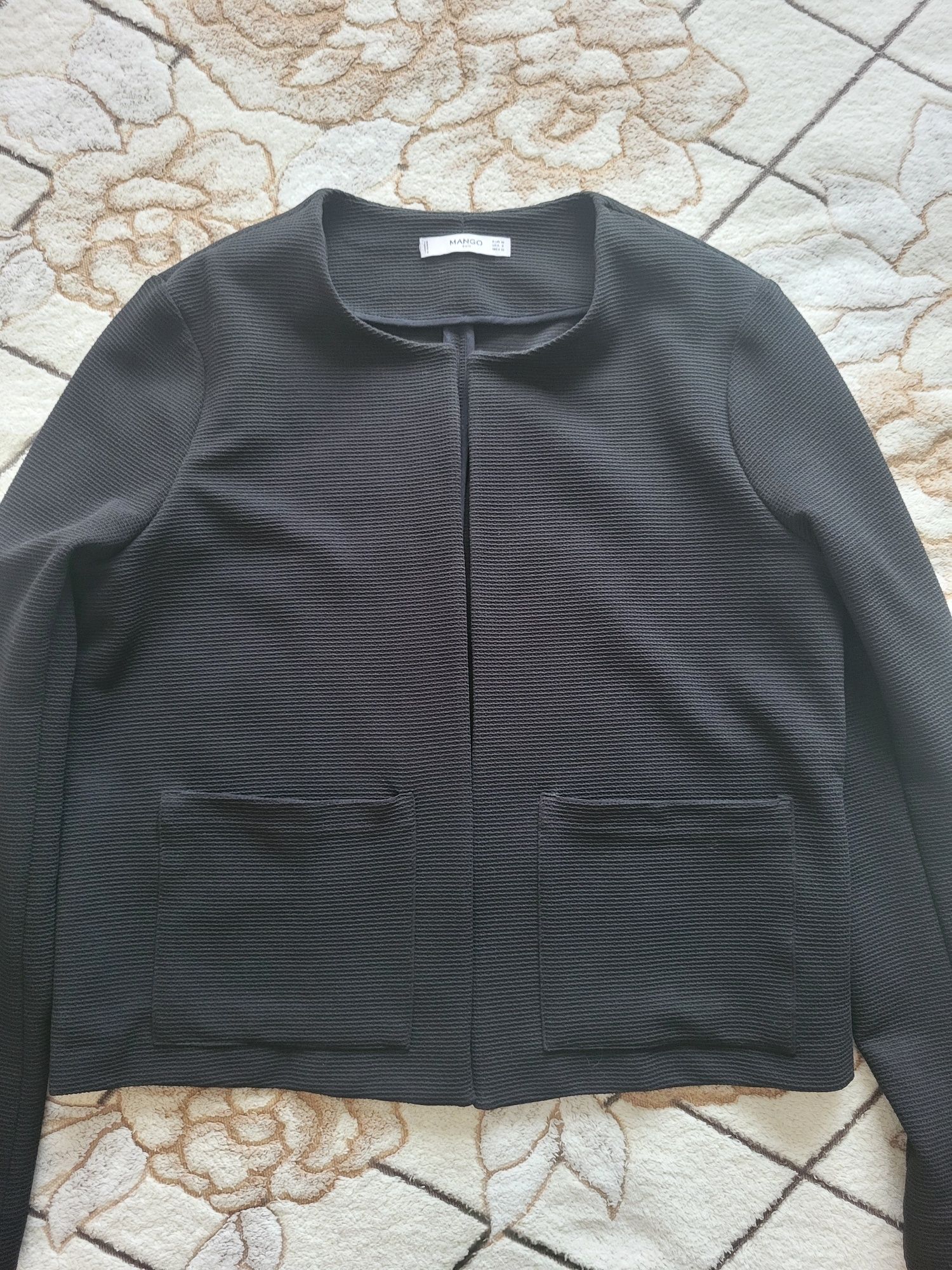 Пиджак женский от Mango