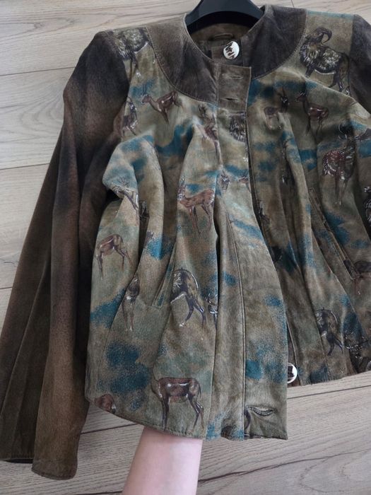 Jacheta piele naturala cu motive de vanatoare