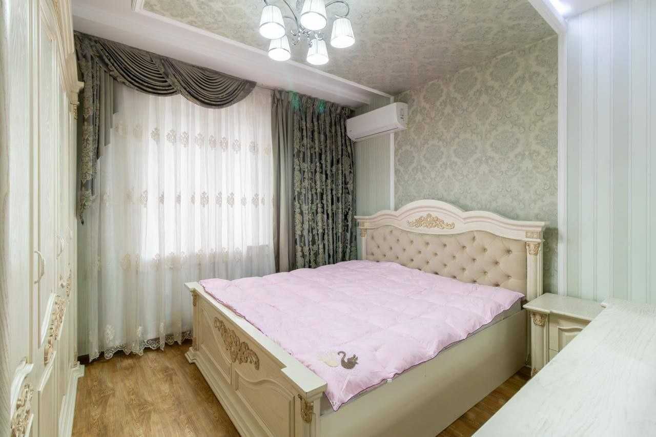 Госпитальный м-в 4/5/9
(Церковь; Ойбек метро)