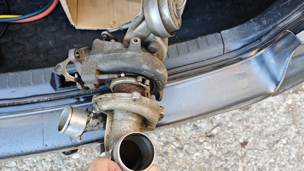 Турбина за toyota avensis 2.0d d4d