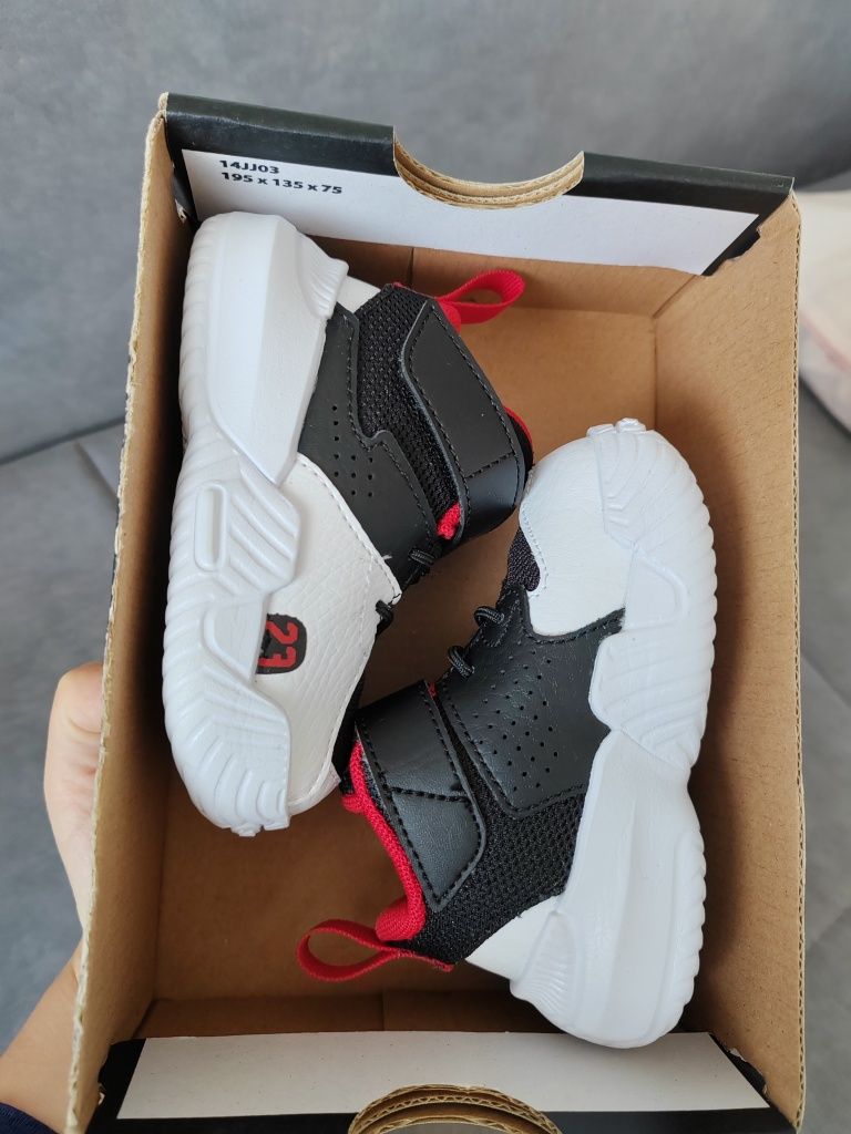 Nike Jordan, mărime 19.5 (10 cm interior)