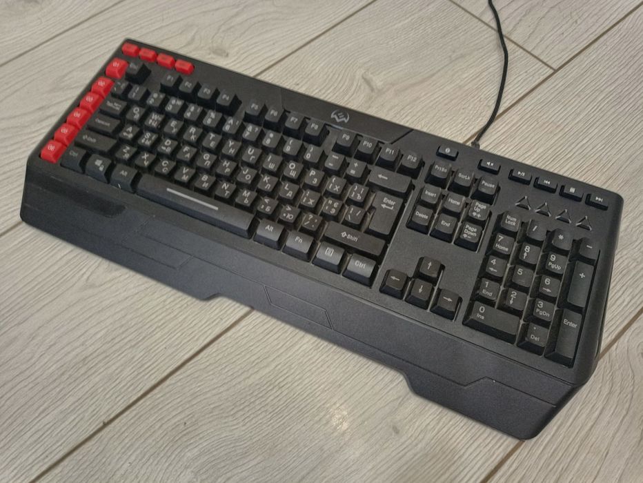 Игровая клавиатура SVEN

Продаю игровую клавиатуру SVEN KB-G9