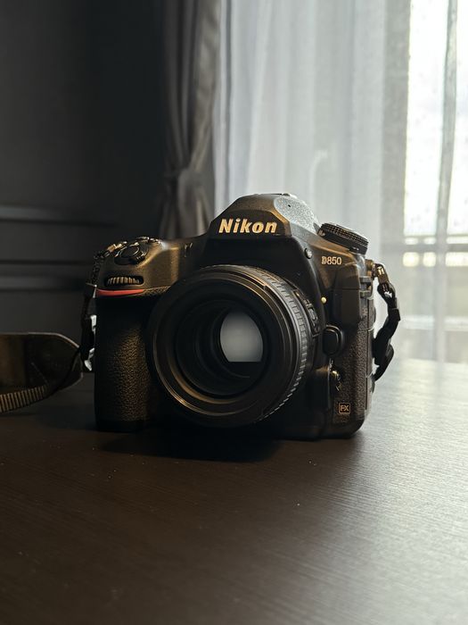 Vand / schimb DSLR Nikon D850 si obiectiv 50mm 1.4g