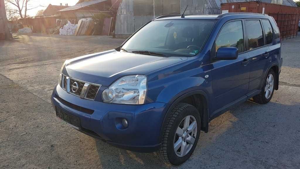 Nissan X-trail 2.0 DCI Т31 /Панорама/JVC Media/ На части