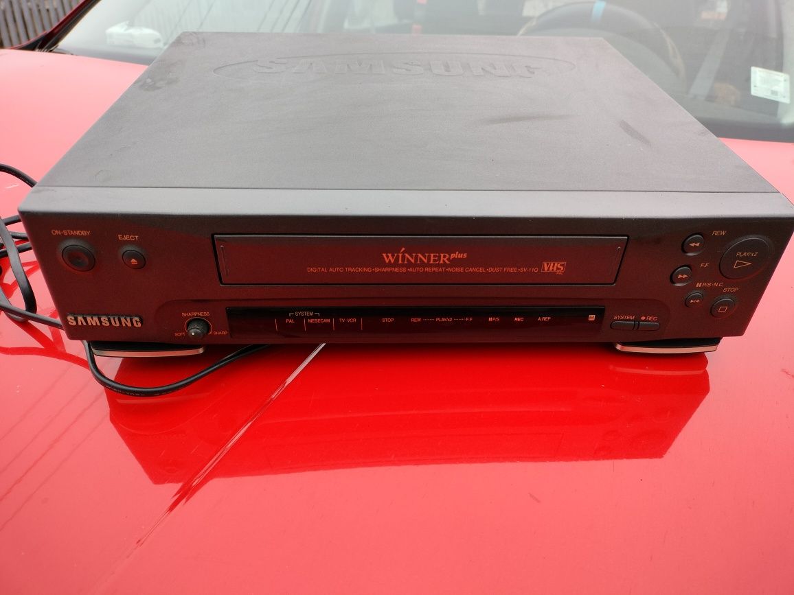 Видео VHS за видео касети 3 броя.