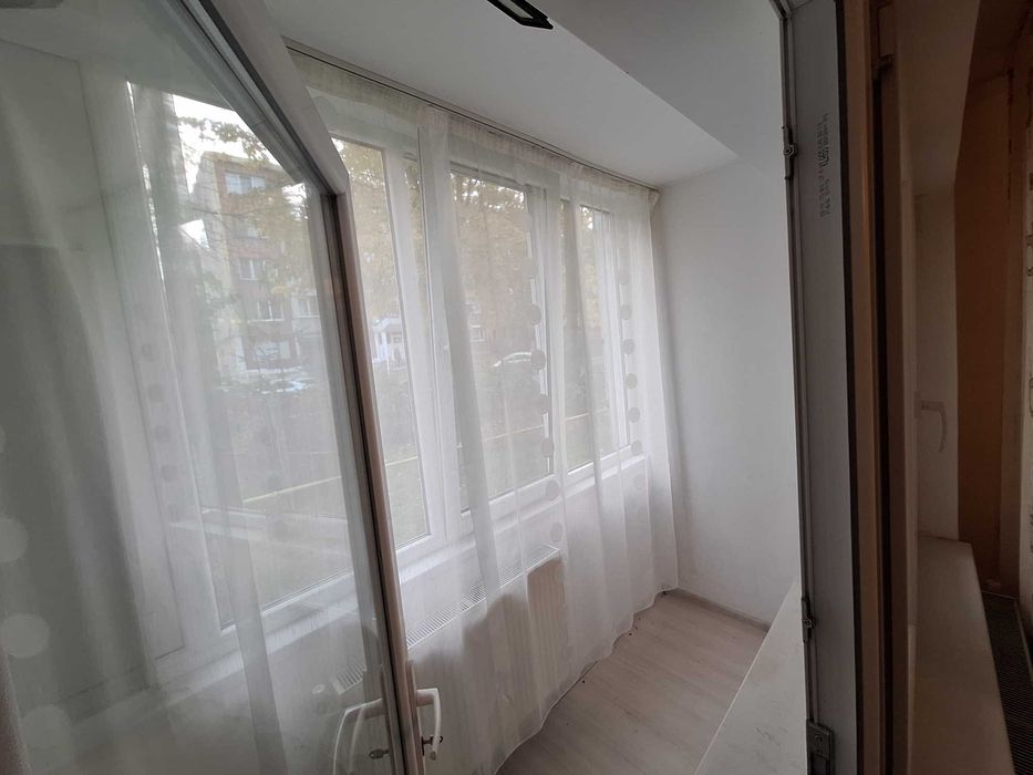 Apartament 2 camere Petroșani • Renovat • Mobilat • Centrală proprie •