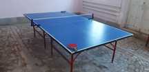 Tennis sotiladi stoli toza