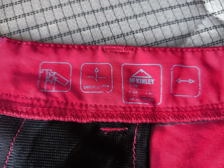Pantaloni scurți McKinley M(38-40)