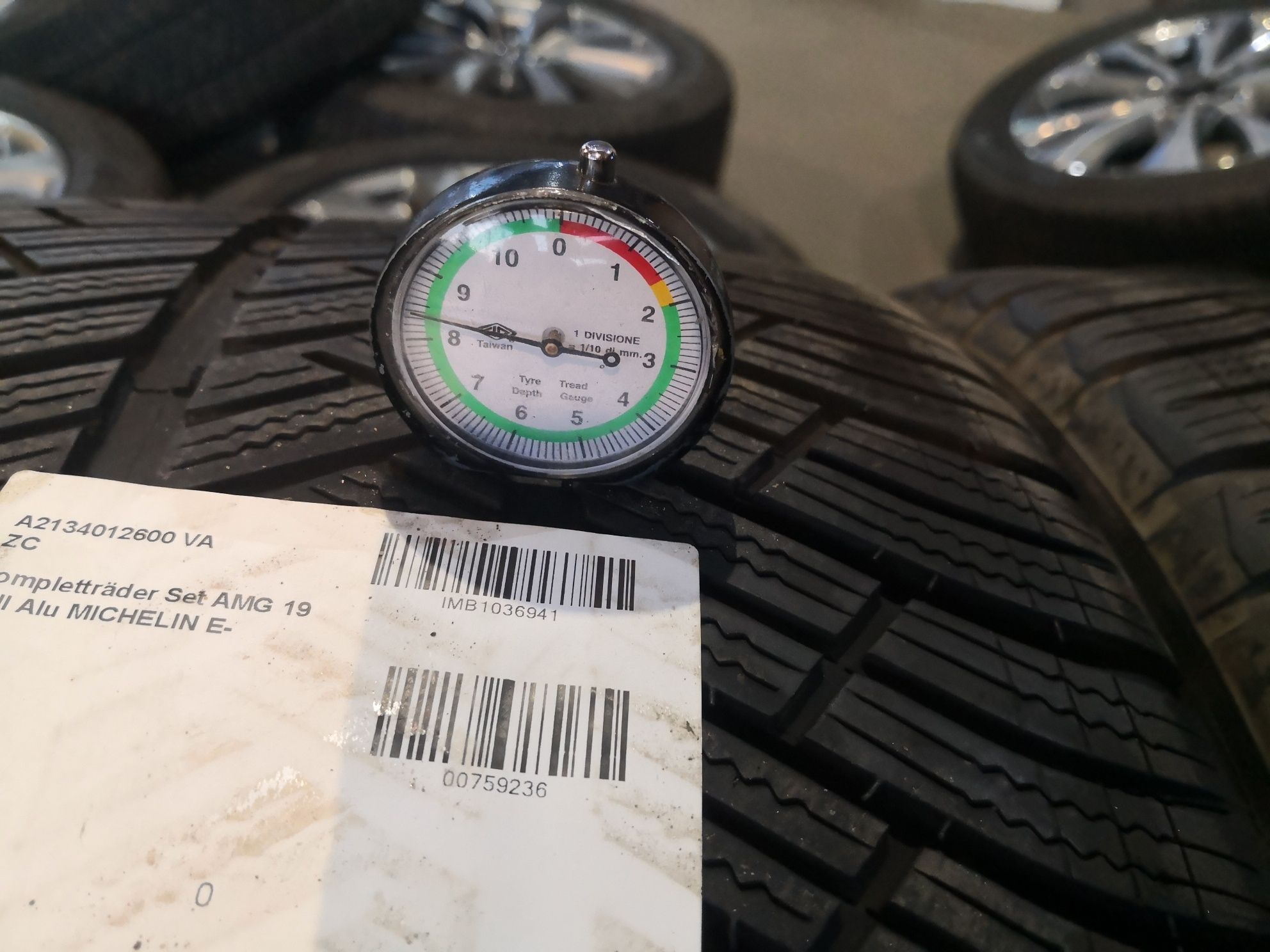 265 40 19 цола задни 295 35 19 спорт пакет гуми Michelin