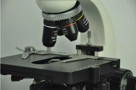Microscop Biologic Kaselvet 203C Trinocular Profesional  2500X