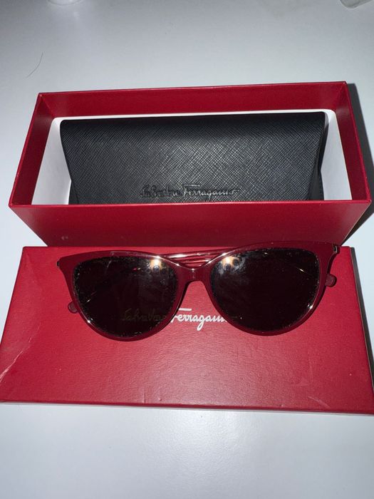 Слънчеви очила salvatore feragamo