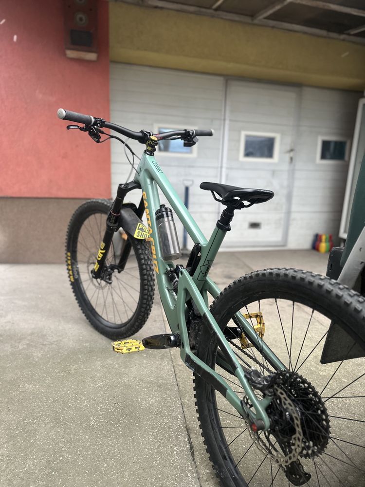 Bicicleta Santa Cruz  Bronson c 2022 mullet