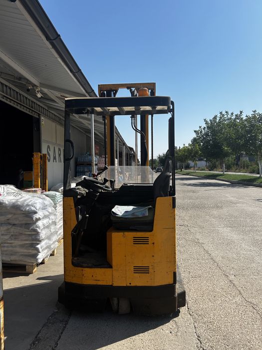 Motostivuitor electric(electrostivuitor)Reach Truck – 2 t, Sit-Down