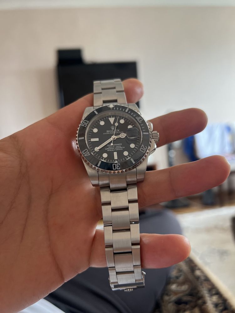 СРОЧНО ПРОДАМ Часы механика submariner