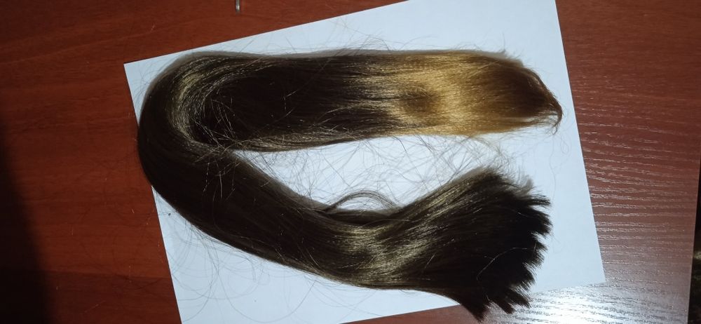 Волосы натуральные и искусственные новые,шиньон новый светлый