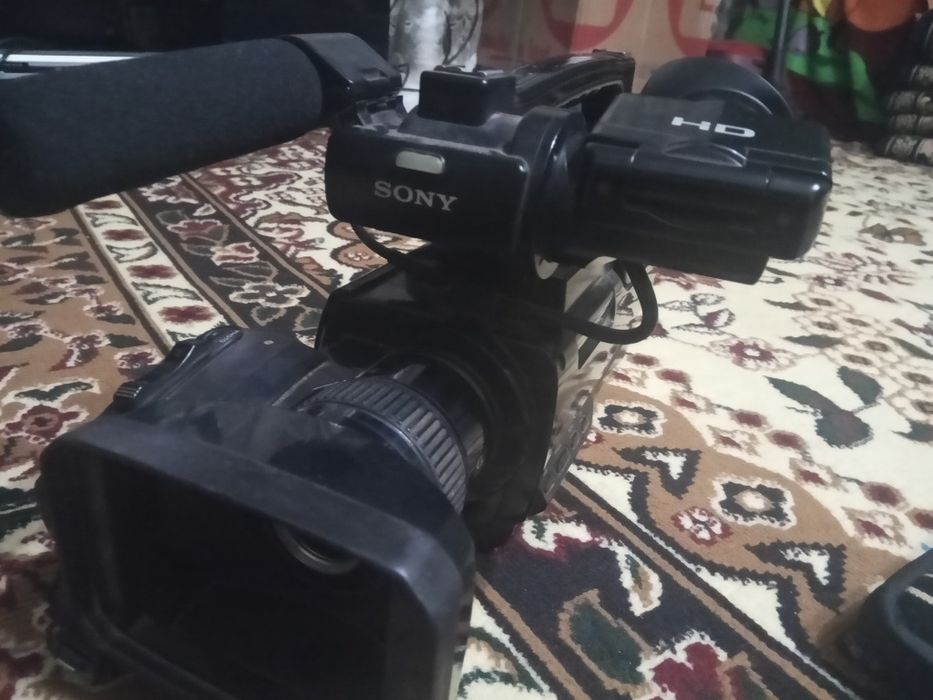 SONY 1500 Hd.   .