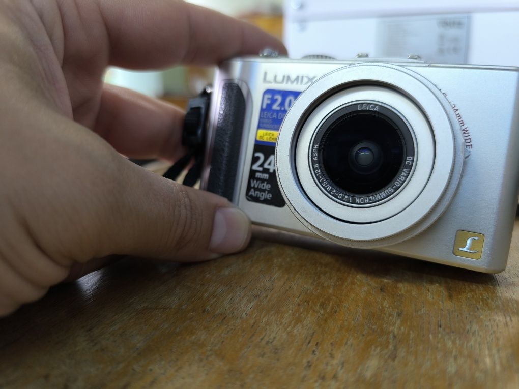 Фотоапарат Panasonic Lumix DMC-LX3