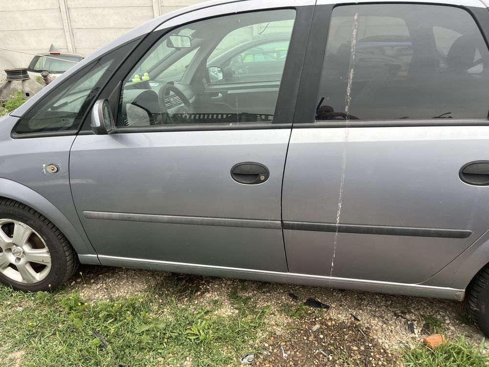 Dezmembrez Opel Meriva A 1.7 diesel 2003-2008