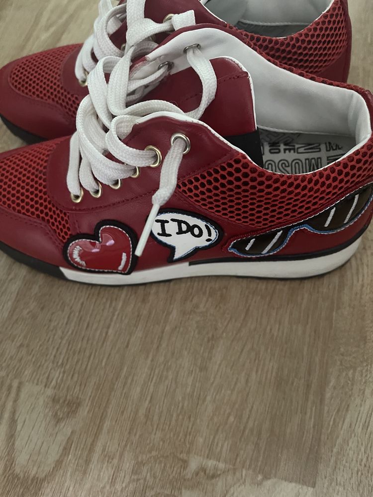 Adidasi/Sneakers Love Moschino rosii originali