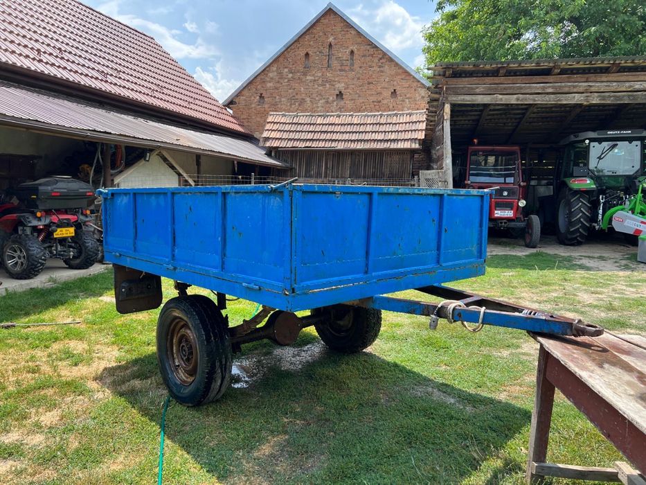 Remorca dupa tractor