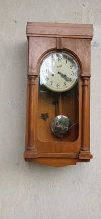 Продам советские настенные часы
