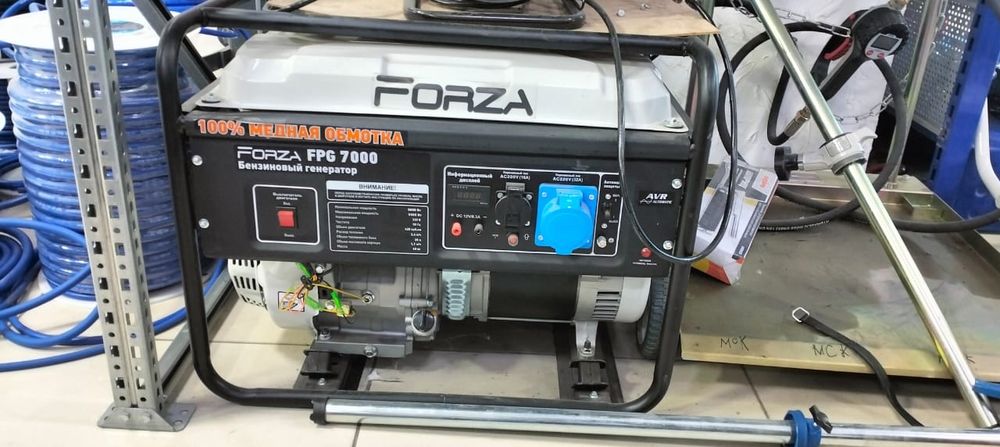 Продам генератор FORZA FPG7000, отличное состояние новый