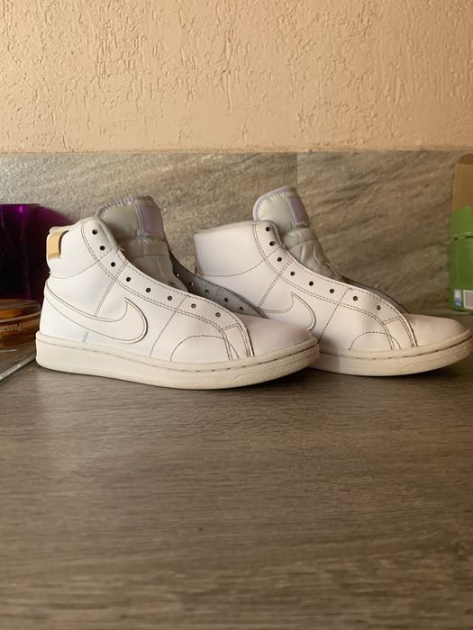 Vand adidasi nike marimea 36.5+sireturi fosforescente