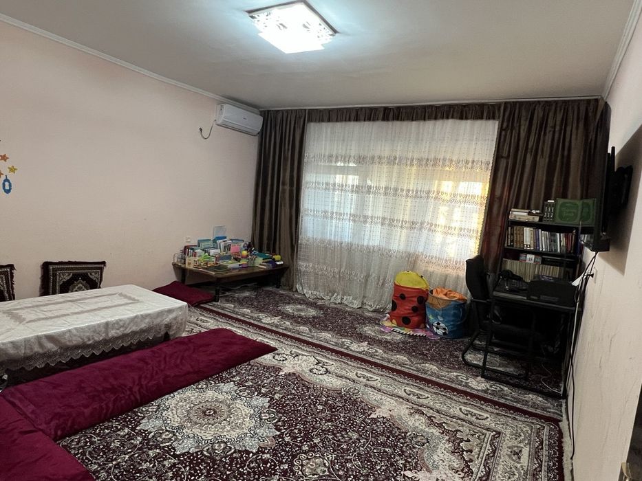 Срочно продается квартира Кадышева 2/3/9