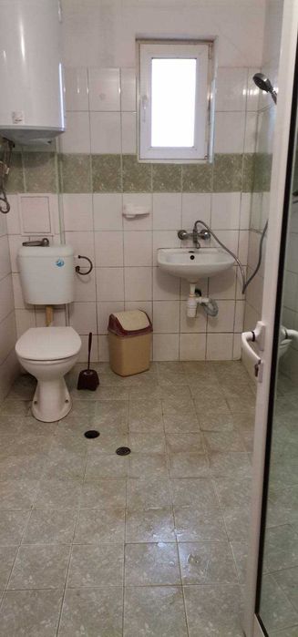 Дава се под наем Двустаен апартамент в Бургас, Славейков - 40 кв.м за 127.5 € - Снимка #2