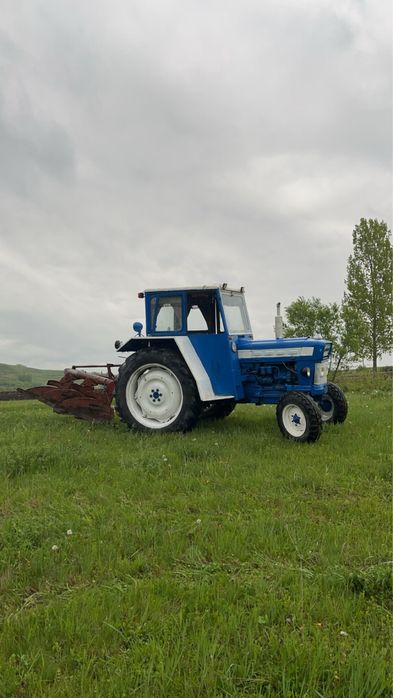 Tractor ford 4000