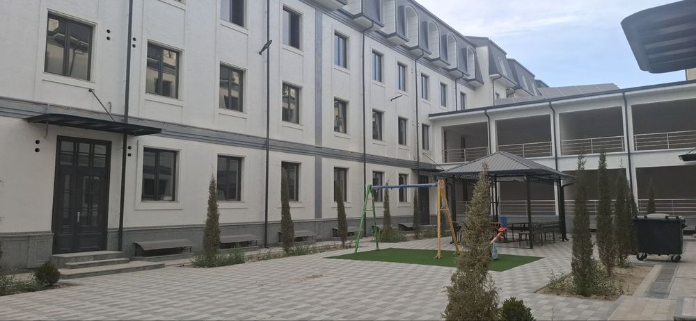 Арзон ва срочни сотилади 2 хонали 71.25 m²